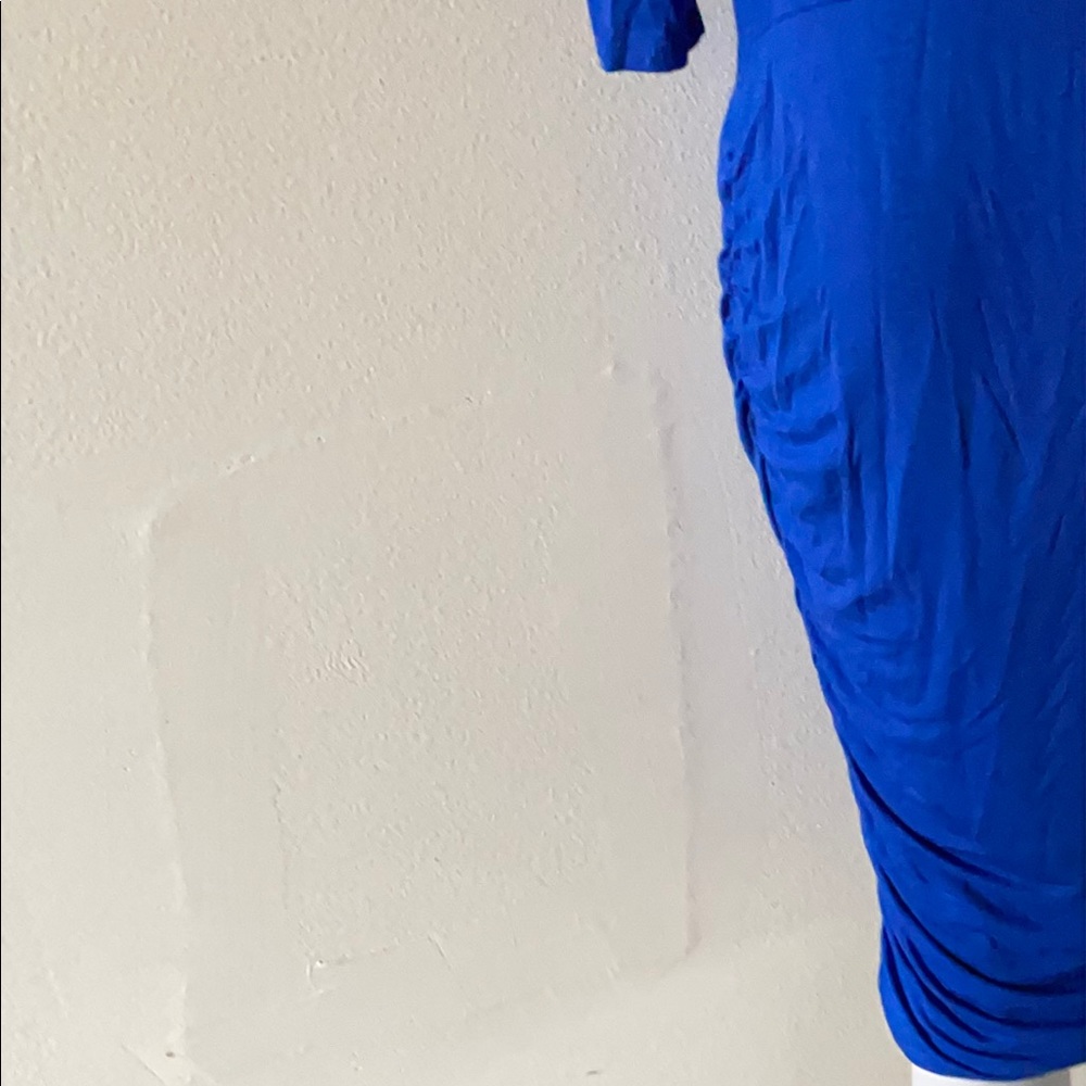 Dress - Picture 2 of 6